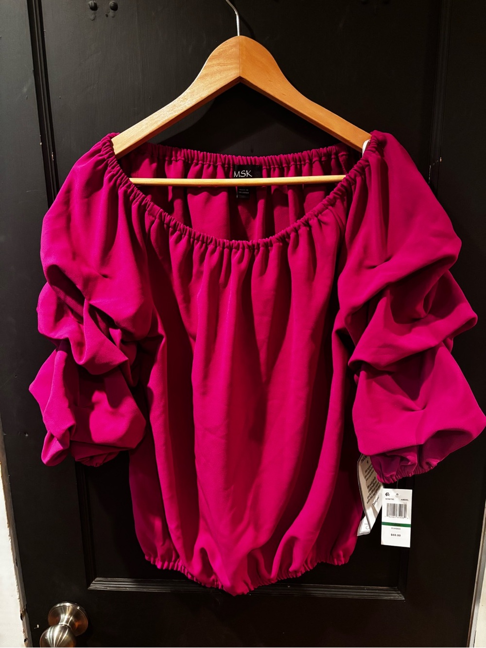 MSK Magenta Off Shoulder Ruffle Puff Sleeve Blouse Top Stretch Size Large NWT
